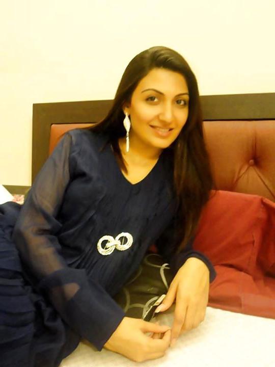 25P Sexy paki bitches 4, who wud u fuck n how