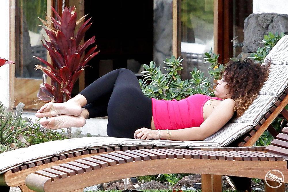 24P Random celeb feet