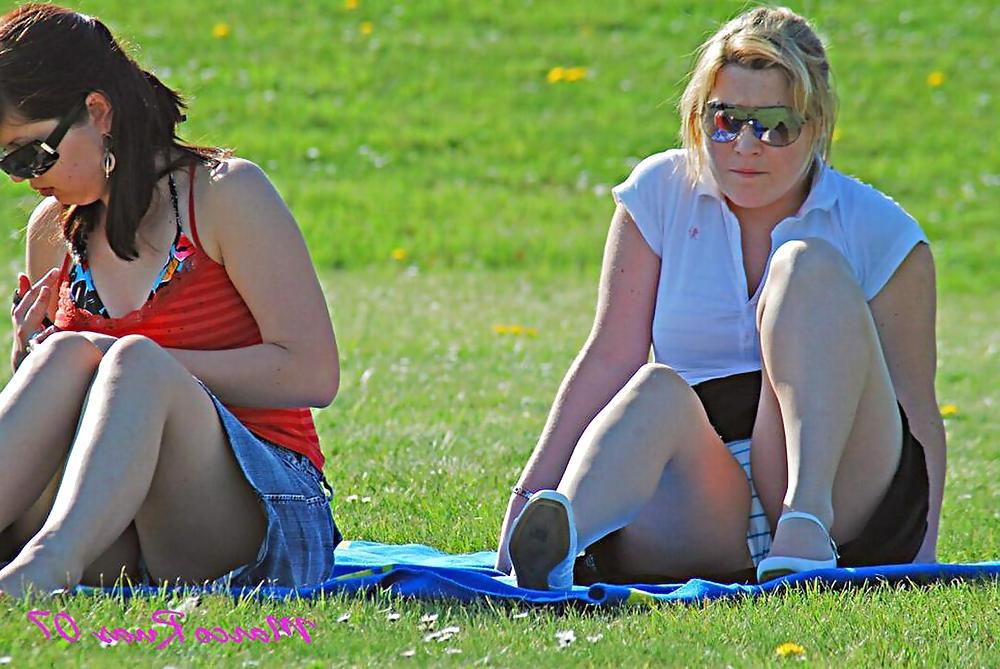 24P I can see your knickers bitch