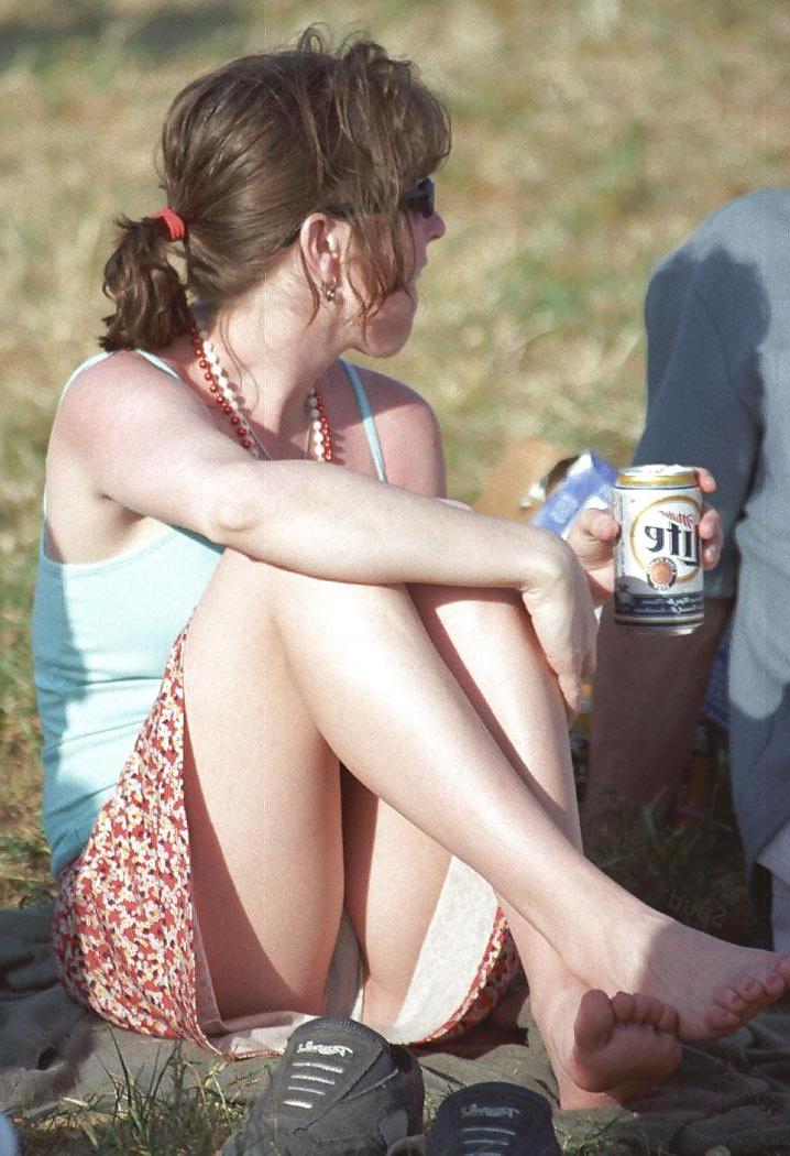 24P I can see your knickers bitch