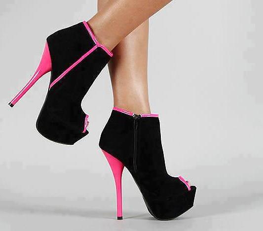 25P Feet and Heel Fetish 16