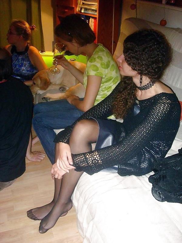 20P Amateur Young Pantyhose Feet 4