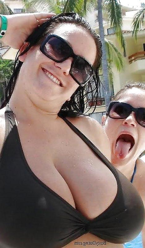 7P Cute Natural Huge Titted Amateur Brunette Gallery