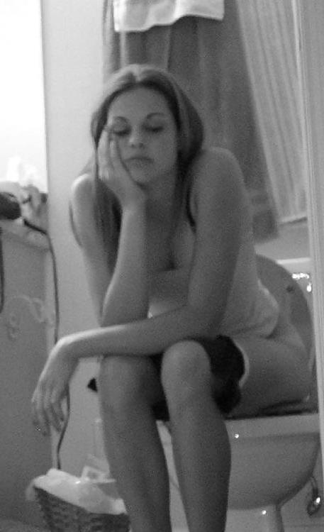 25P Toilet Girls!