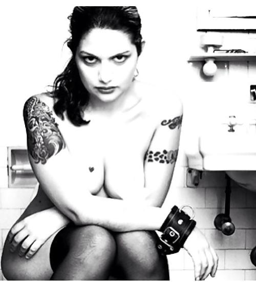 25P Toilet Girls!