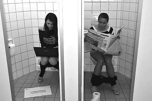 25P Toilet Girls!