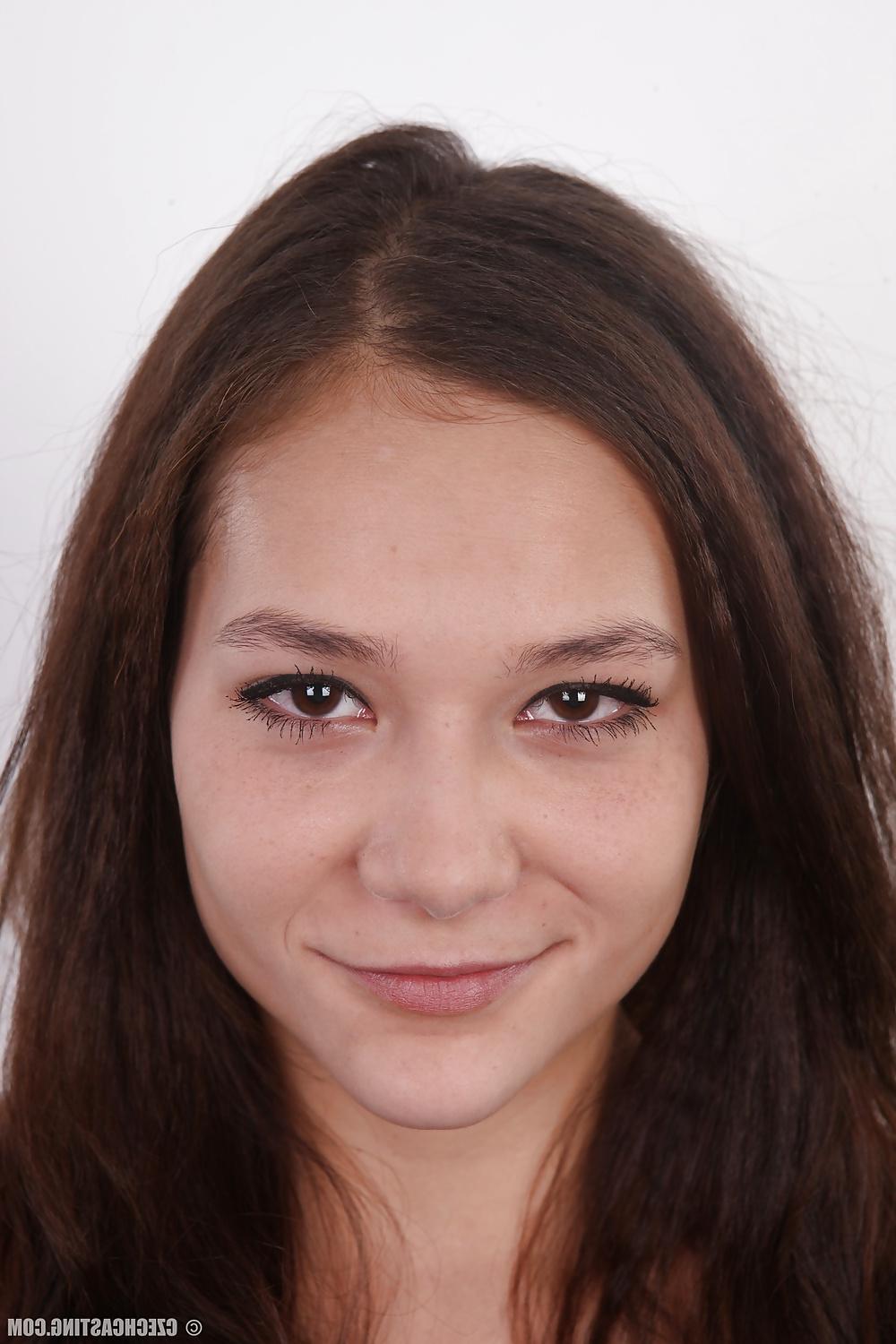 15P WÄHLE DEINE HÜNDIN - Michaela