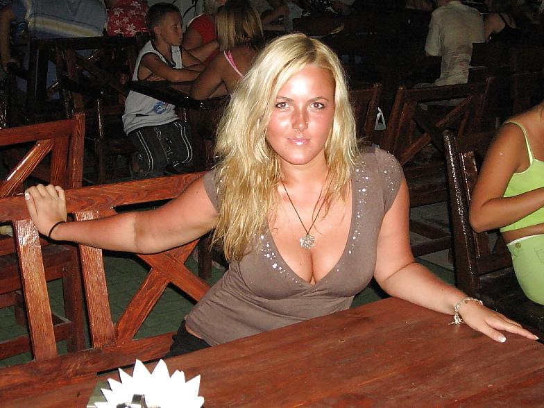 25P Flickr Finds: Tanya (young milf model)