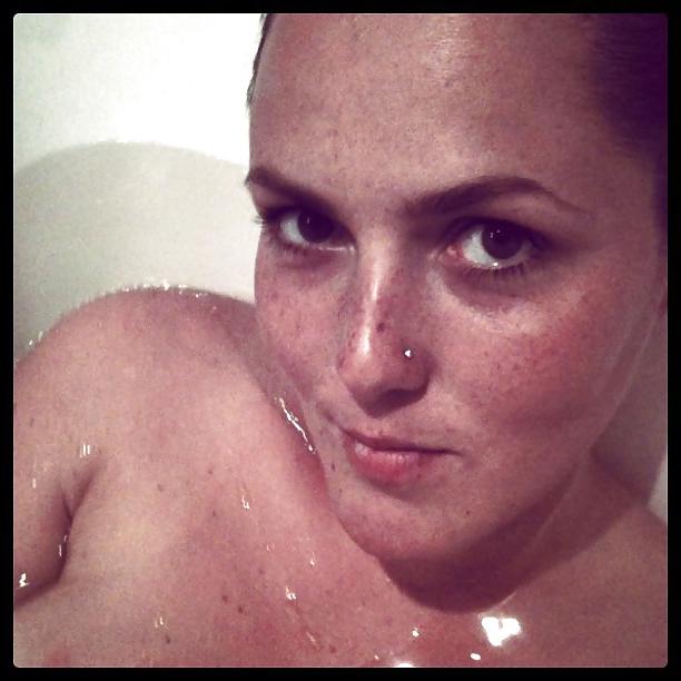25P Flickr Finds: Tanya (young milf model)