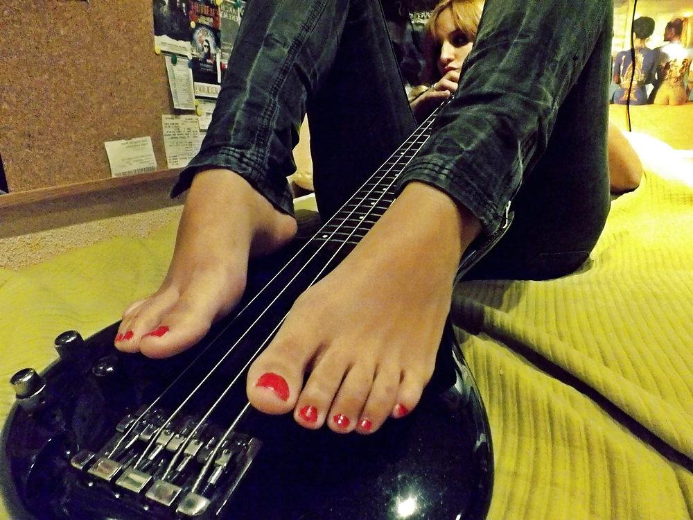 25P Mature feet - Footjob - Soles