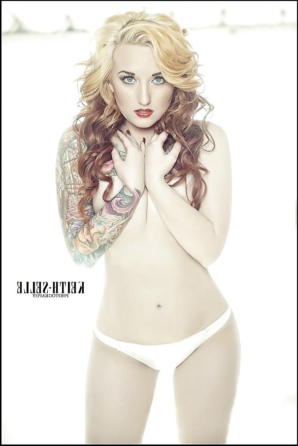 15P Hot Inked Goddess Skyeann Gigilo