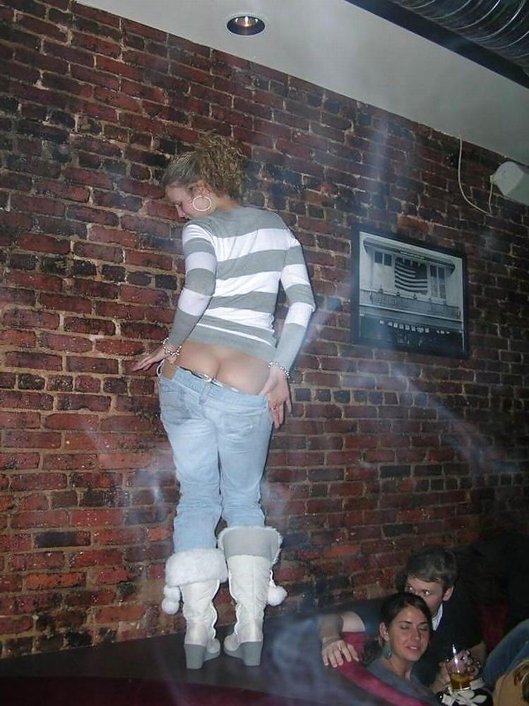 25P Horny teens & amateur girls & nudist pussies in public 1