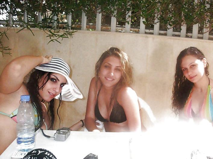 11P Just comment this bitch :))) welcome in tunisia