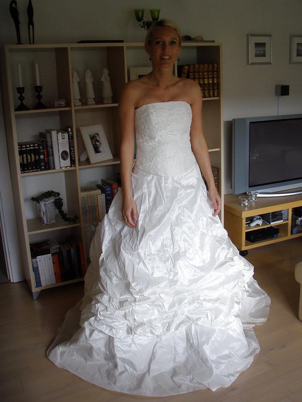 18P Digital Voyeur - Sexy Danish bride