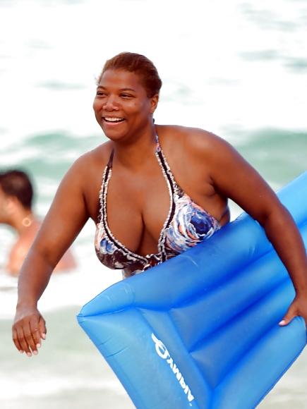 21P Sexy pictures of Queen Latifah