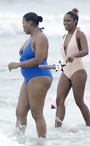 21P Sexy pictures of Queen Latifah