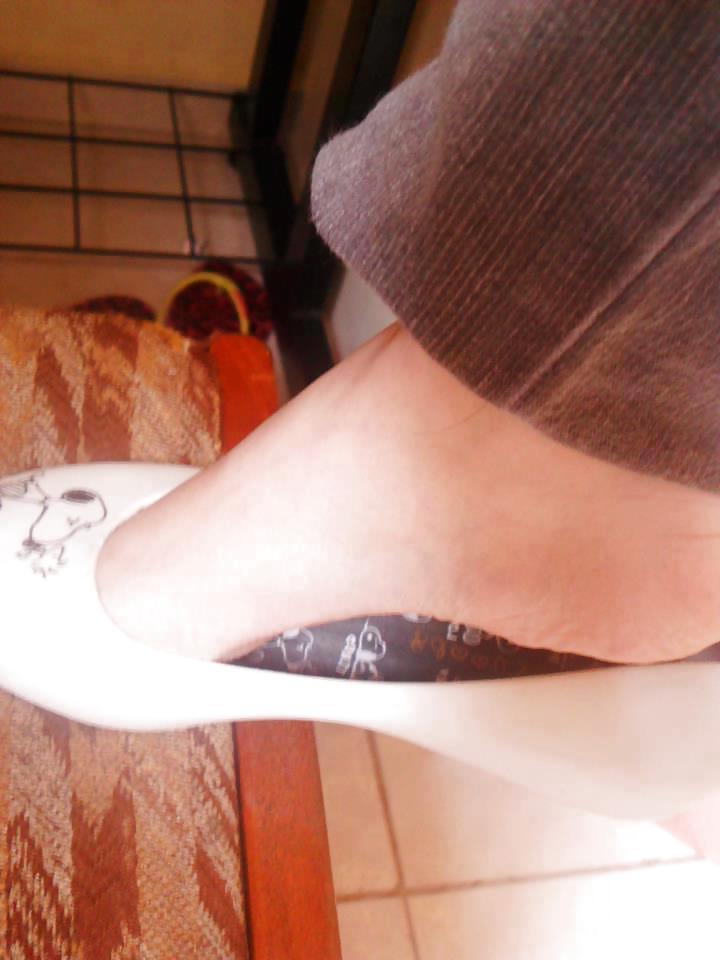25P Aline De Santana Gabriel - BRAZIL AMATEUR FEET TEEN 