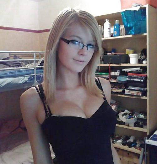 25P Girls in Glasses