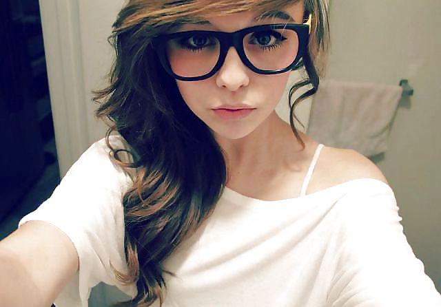 25P Girls in Glasses