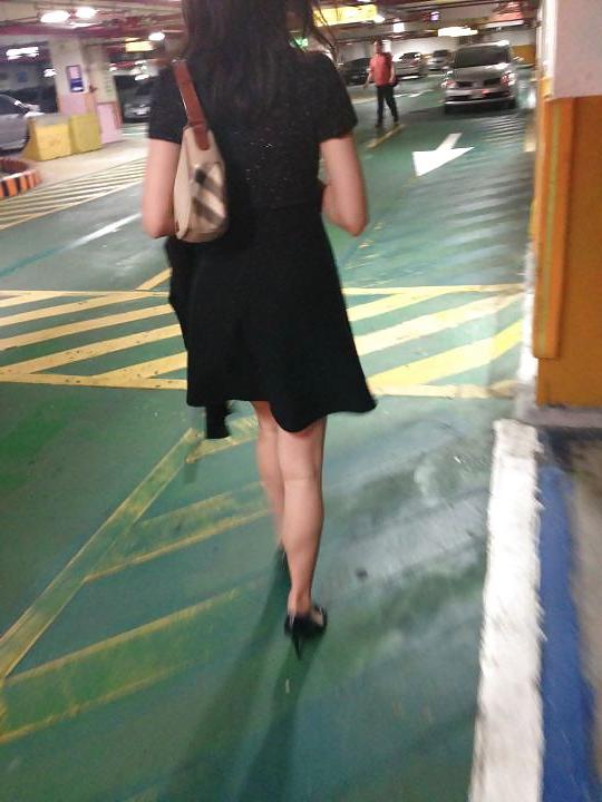 10P Chinese upskirt no panties