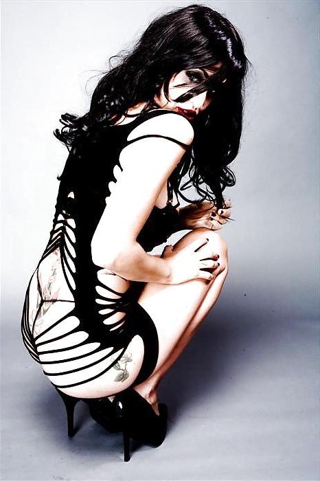 20P Hottest punk tattoo girls ever