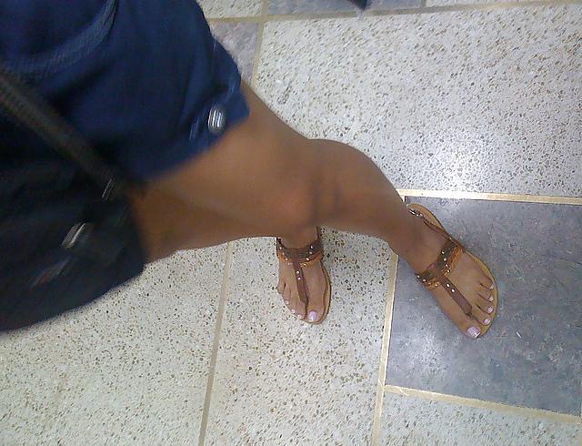 20P Candid Feet #1