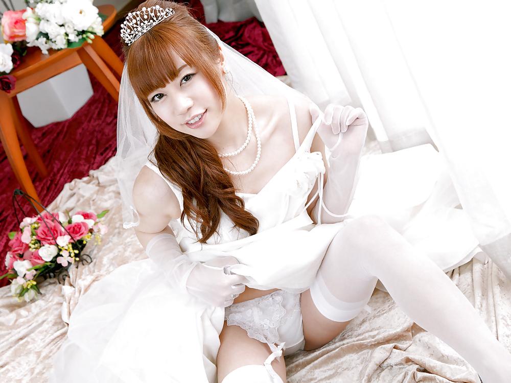 12P Japanese bride fuck