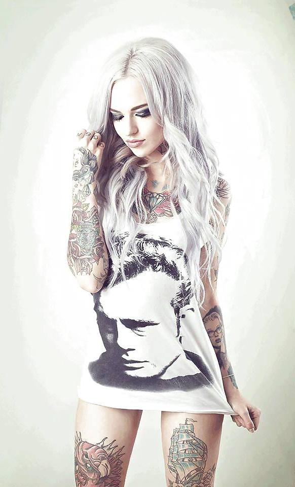 25P Tattoo models (female) 22.1