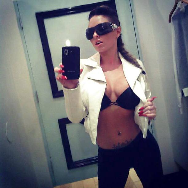 25P Tattoo models (female) 22.1