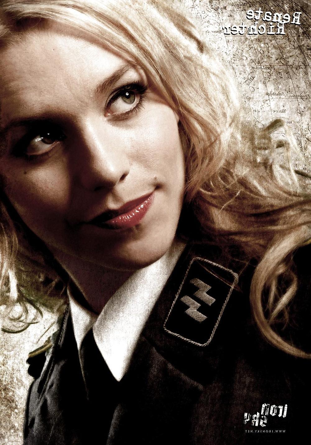 10P Iron Sky Nazi Bitch (Julia Dietze)