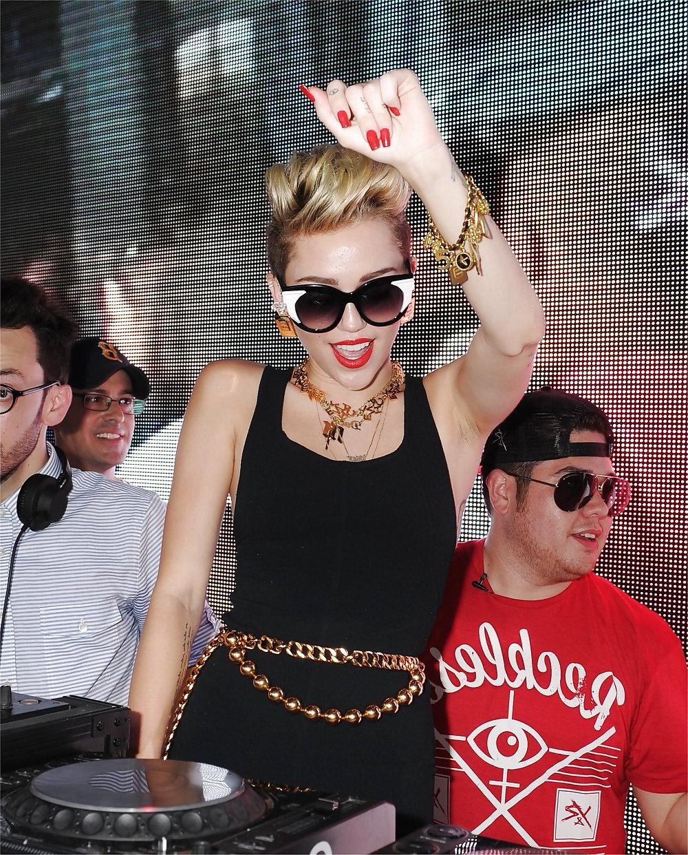 25P Miley Goddess
