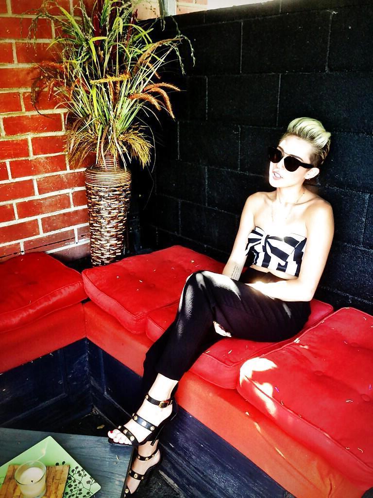 25P Miley Goddess
