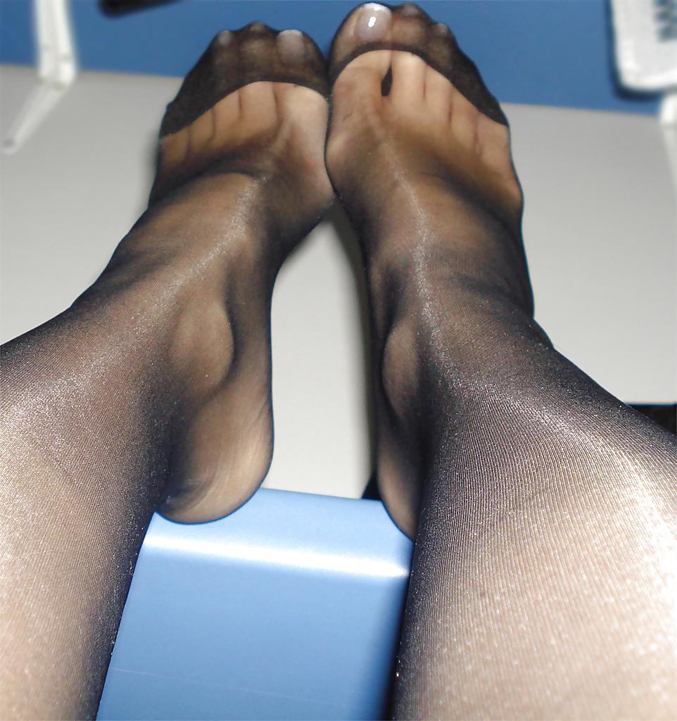 9P Amateur Black Stockings Feet Soles Enjoy :)
