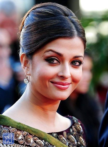 14P Sex Goddess- Aishwarya Rai!!!