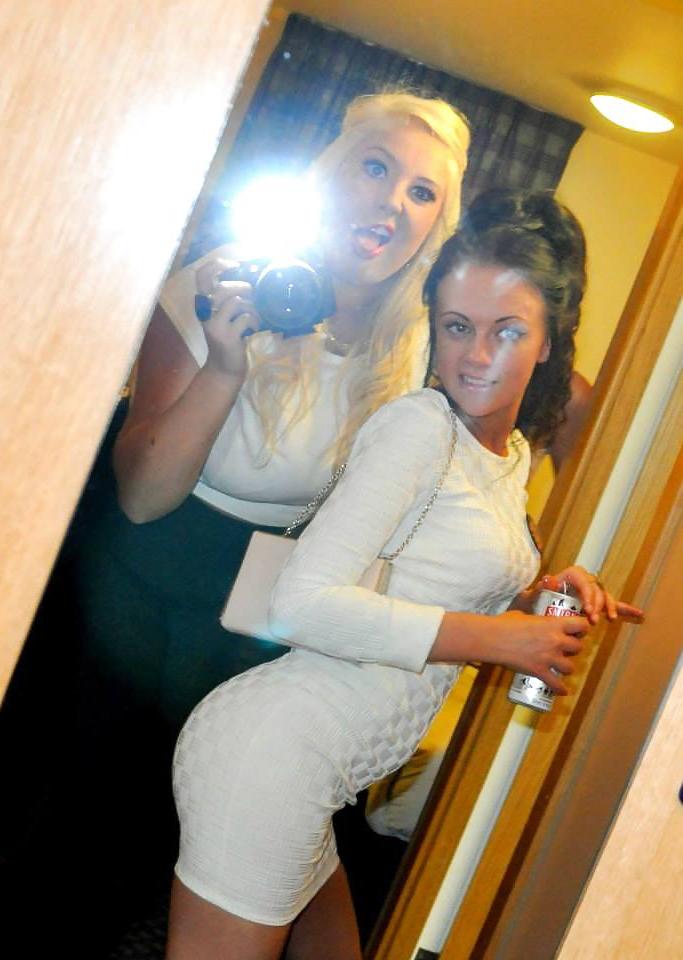 11P Me - Sexy Chubby Teen Slut