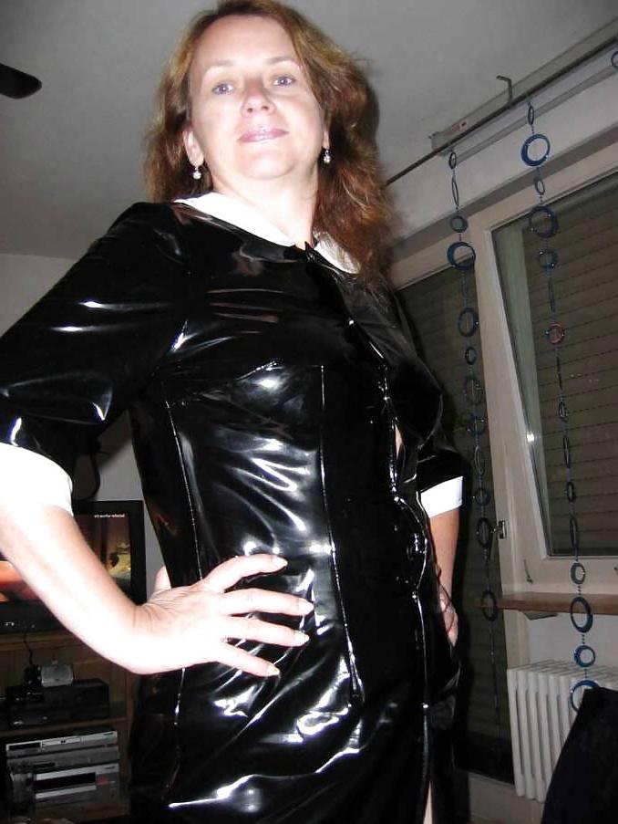 25P Sandra a german fetish queen bitch in pvc latex