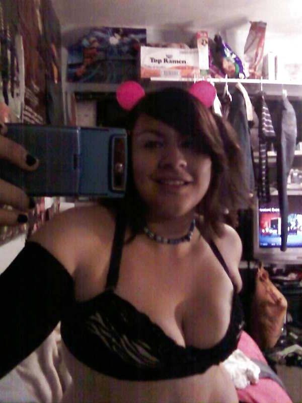 25P Chubby mexicana Nora selfpics 1