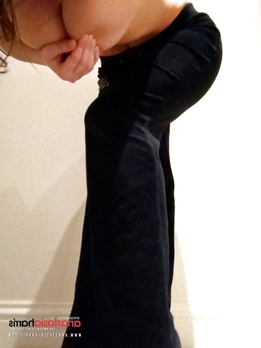 12P Anastasia Harris Juicy Booty