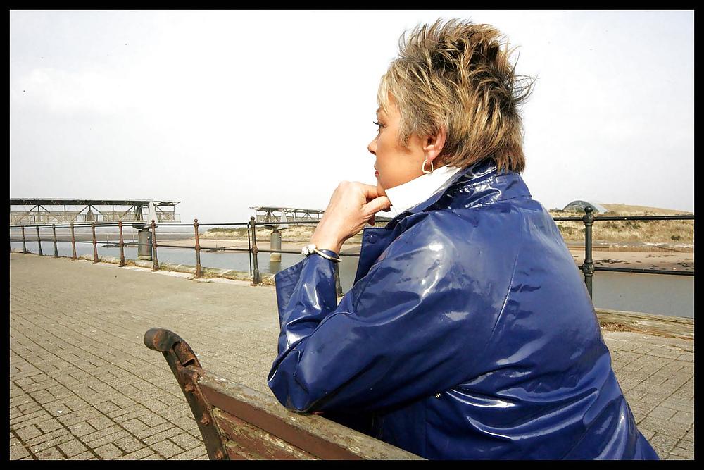 15P Georgie a sexy mature fetish queen goddess