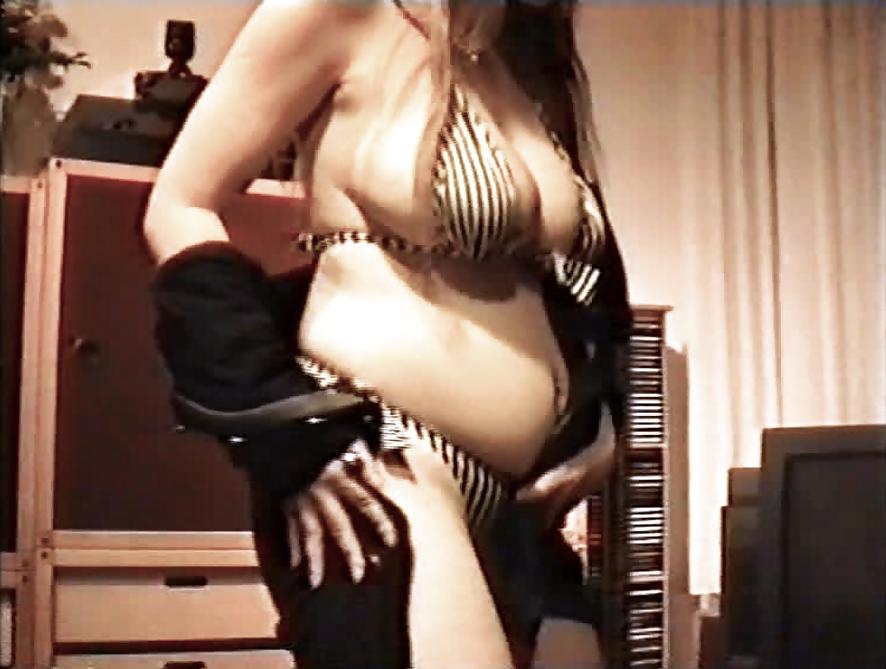 10P SAG - Hot Voluptuous Big Boobed Bikini Bitch 07