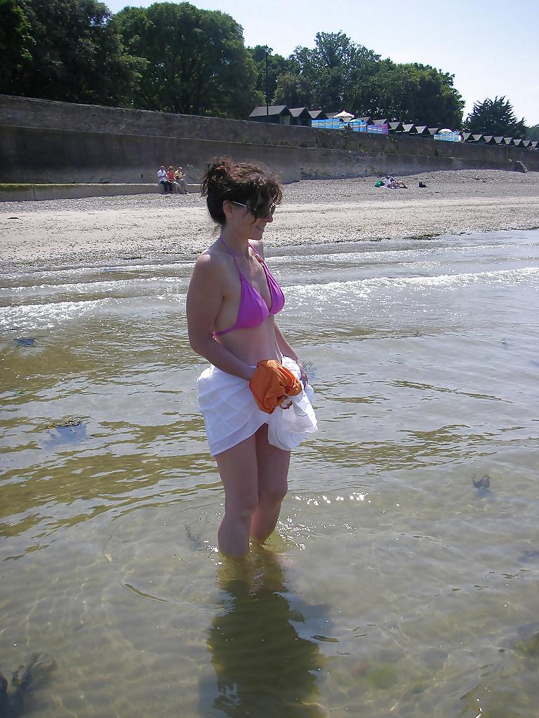 23P Slim Brunette Mature British Wife