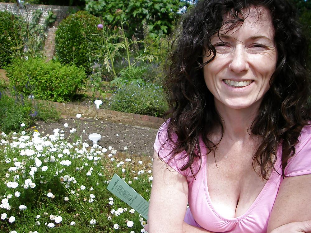 23P Slim Brunette Mature British Wife