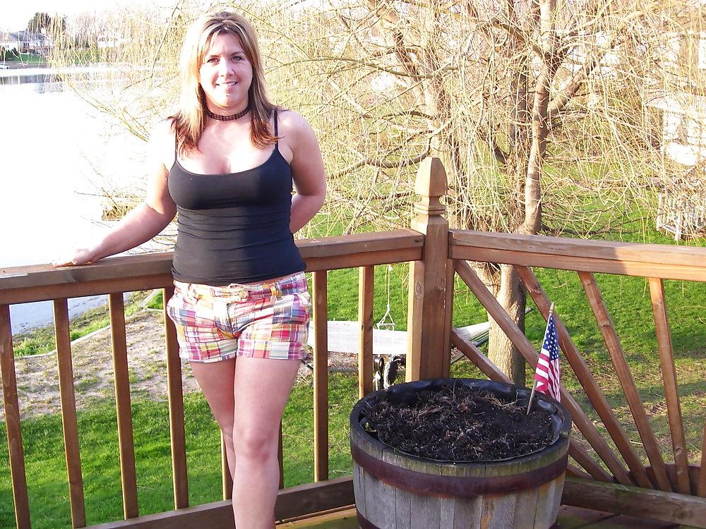 24P Chubby wife and gf 2