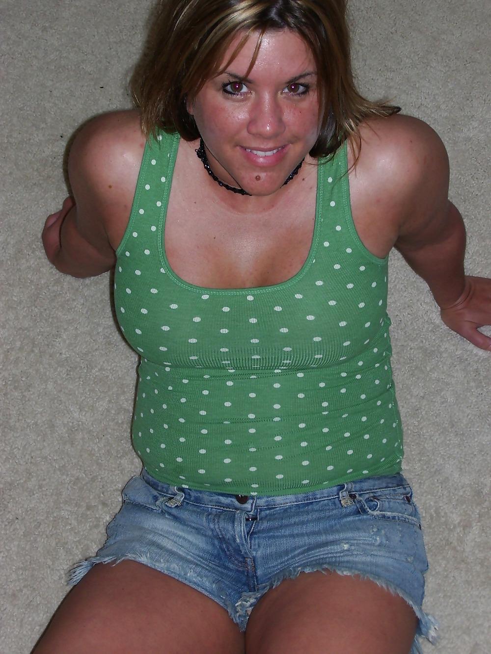 24P Chubby wife and gf 2