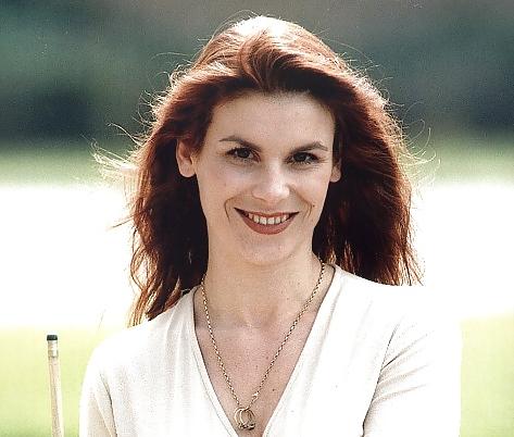 18P Michaela Tapp snooker referee Fakes and real mix