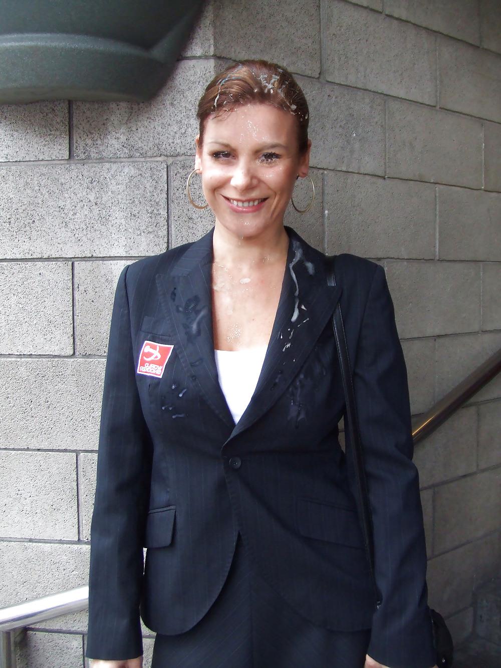 18P Michaela Tapp snooker referee Fakes and real mix