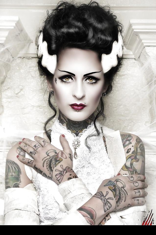 25P Tattoo models (female) 19.1