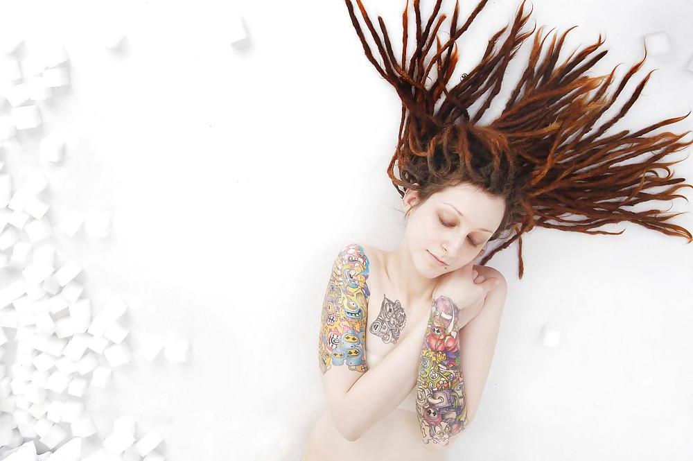 25P Tattoo models (female) 19.1
