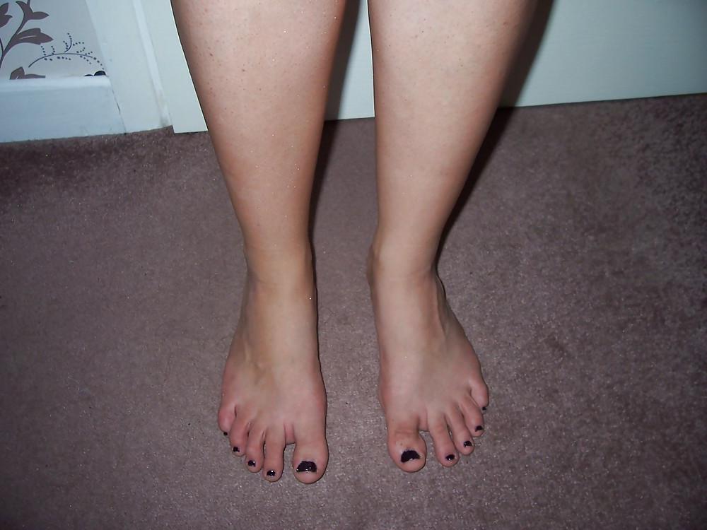 12P Sexy feet and heels 