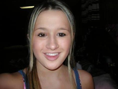 20P Non nude cute girls